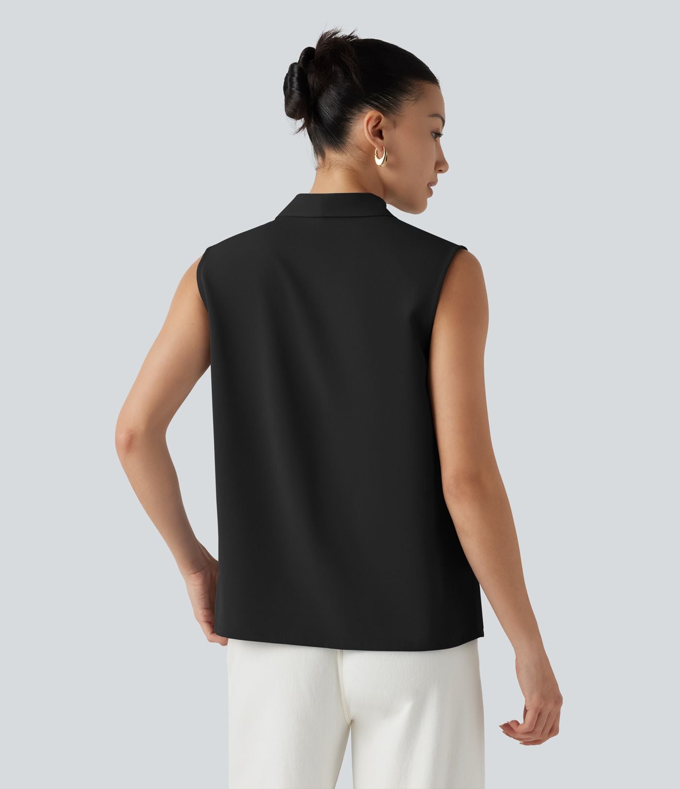 Blouse  sans manches esprit bureau défroissage facile, col V et lien à nouer