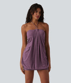 Robe mini moulante à dos nu et brassière intégrée