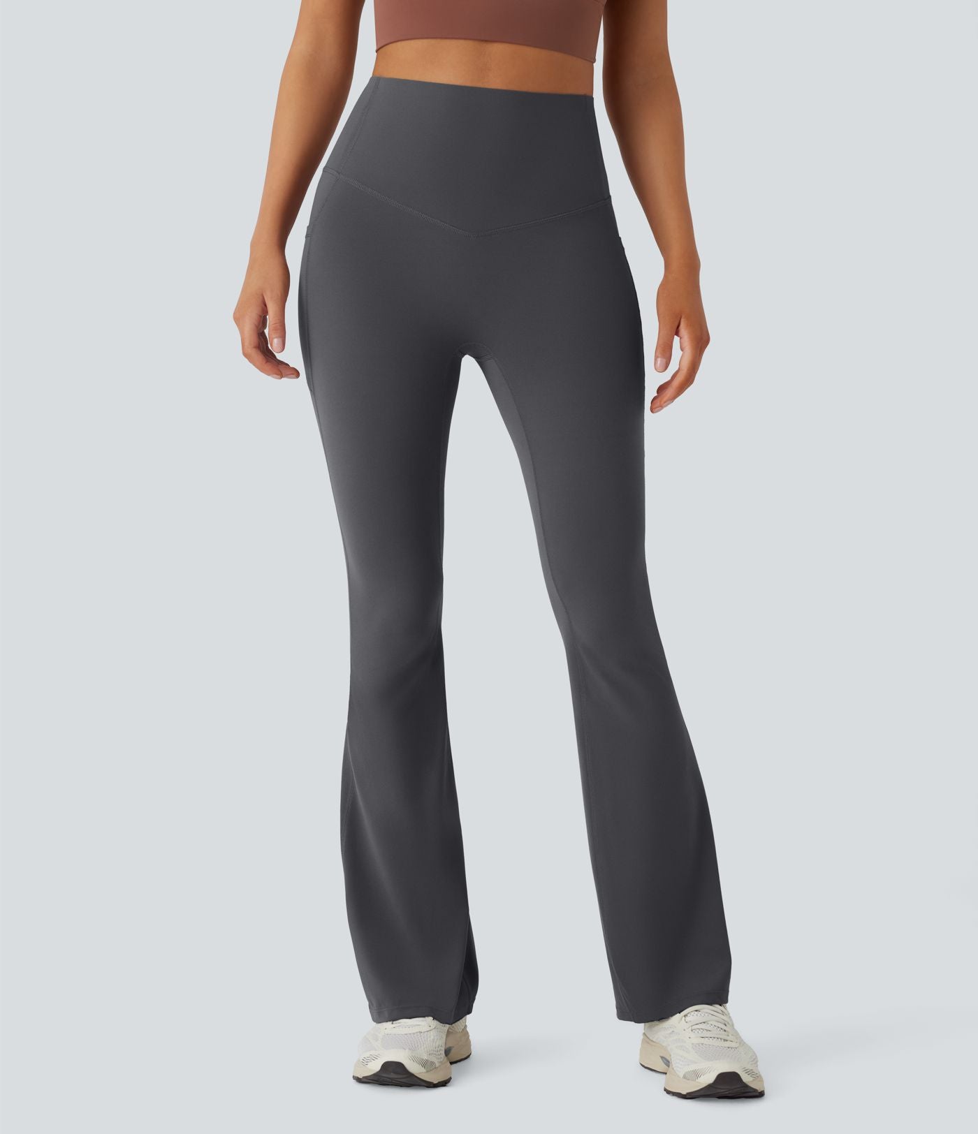 Pantalon de yoga à coupe bootcut gainant taille haute avec poches Halara UltraSculpt™