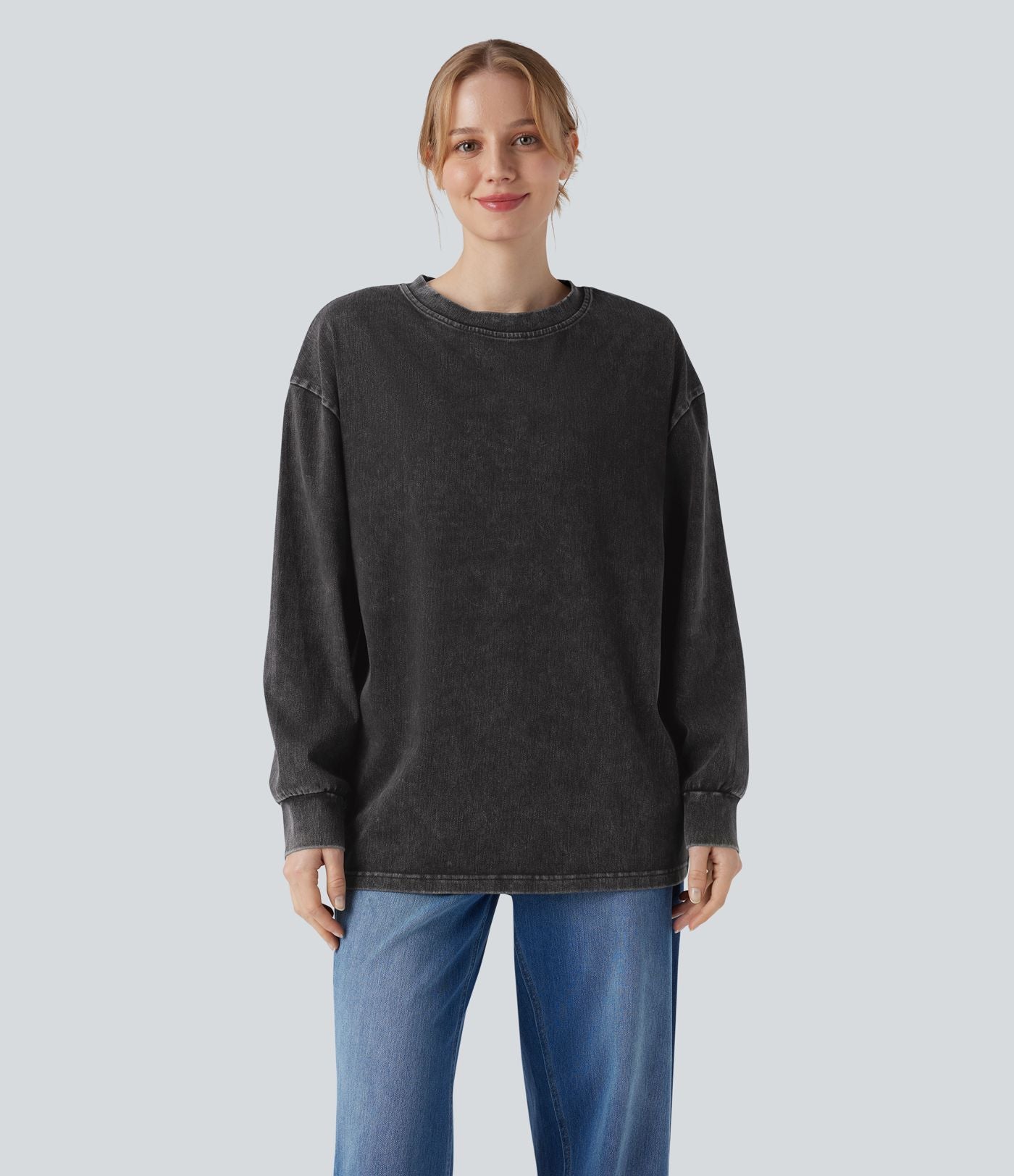 Halara Flex™ T-shirt casual délavé en denim à col rond et manches longues