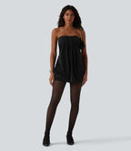 Robe mini moulante à dos nu et brassière intégrée