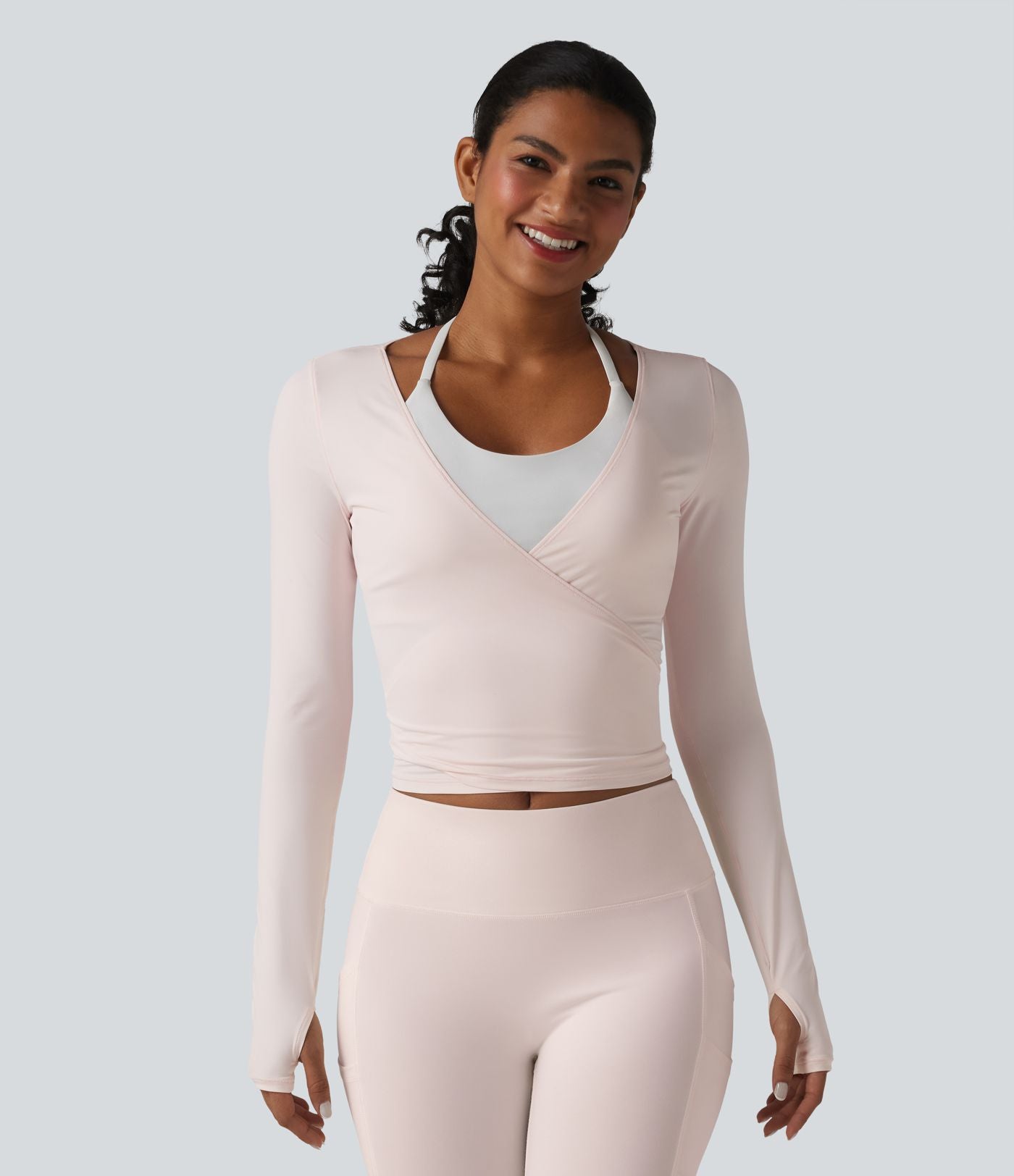 Haut de yoga à manches longues et bretelles croisées, toucher doux, protection solaire UPF50+