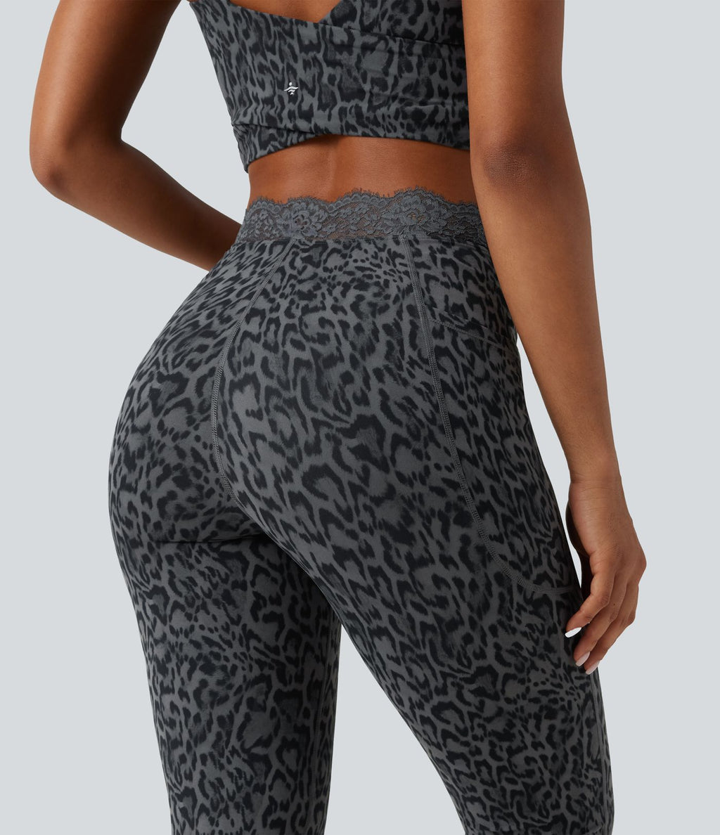Legging yoga Halara UltraSculpt™ flare taille haute avec ceinture en V imprimé léopard, dentelle contrastée et poches