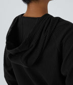 Sweat-shirt décontracté à capuche en maille côtelée avec manches longues et fente