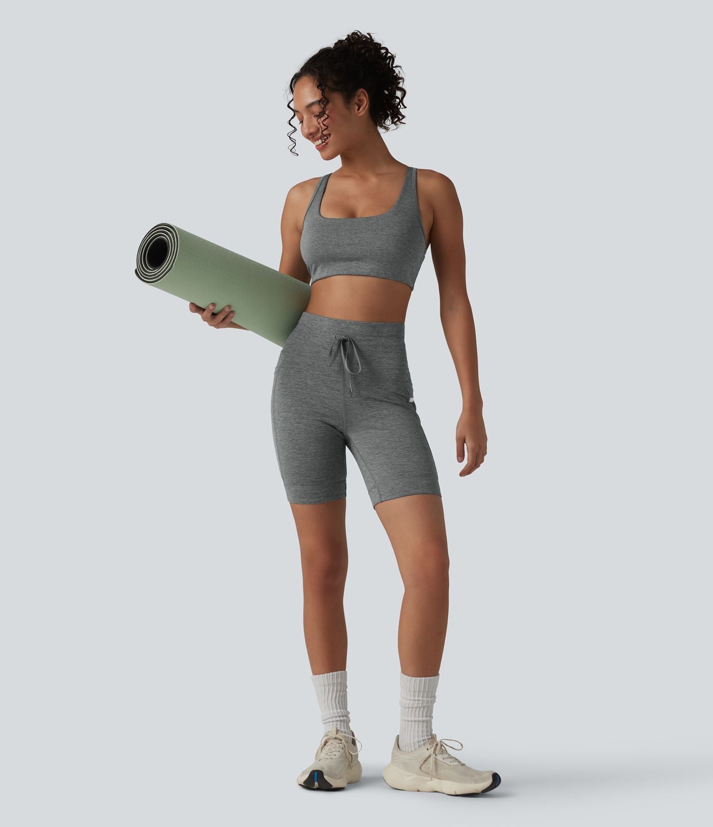 Short cycliste de yoga Halara UltraSculpt™ chiné, taille haute, cordon de serrage, séchage rapide, 17,5 cm, avec poches