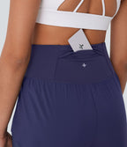 Breezeful™ Short yoga taille haute avec poche arrière ourlet croisé séchage rapide