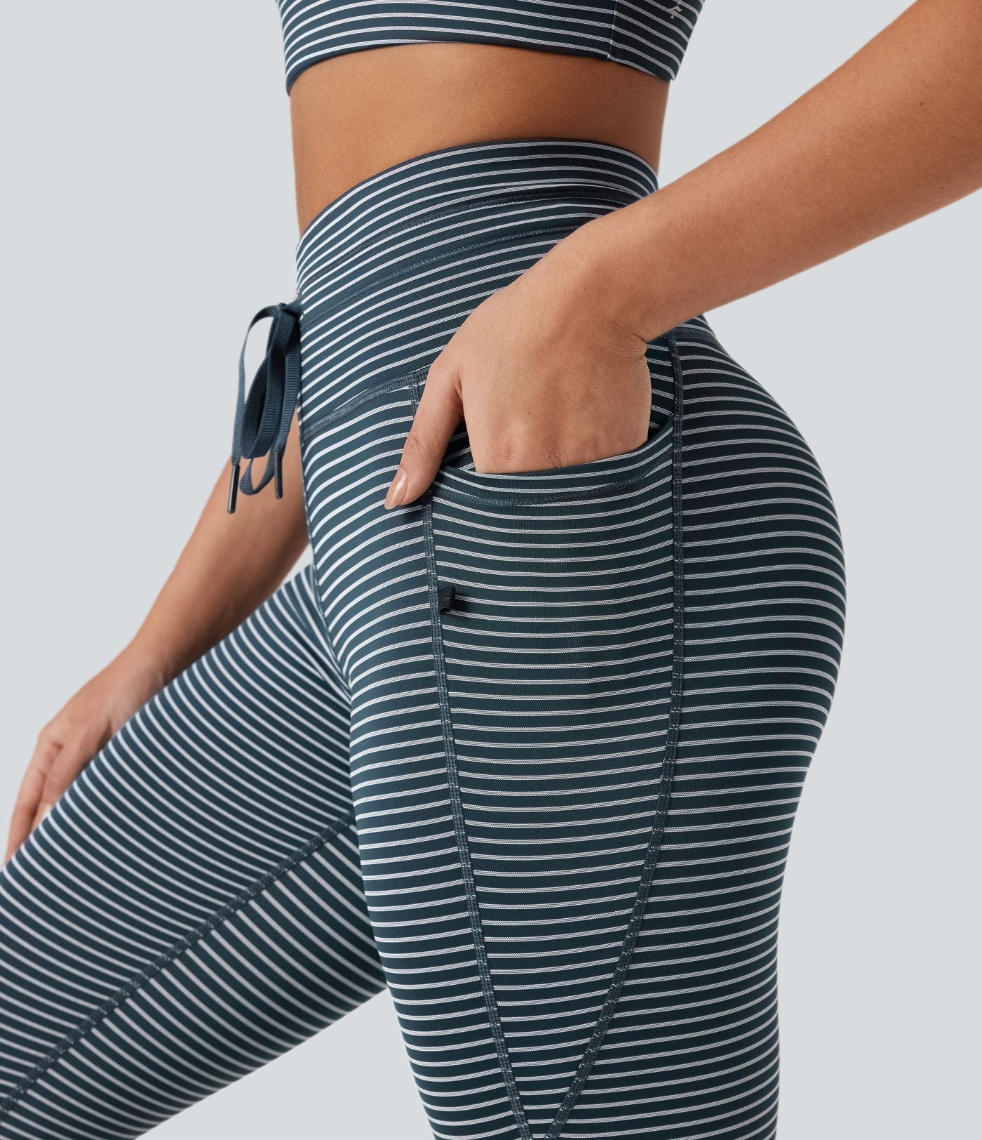 Legging de yoga rayé taille haute avec cordon de serrage et poches