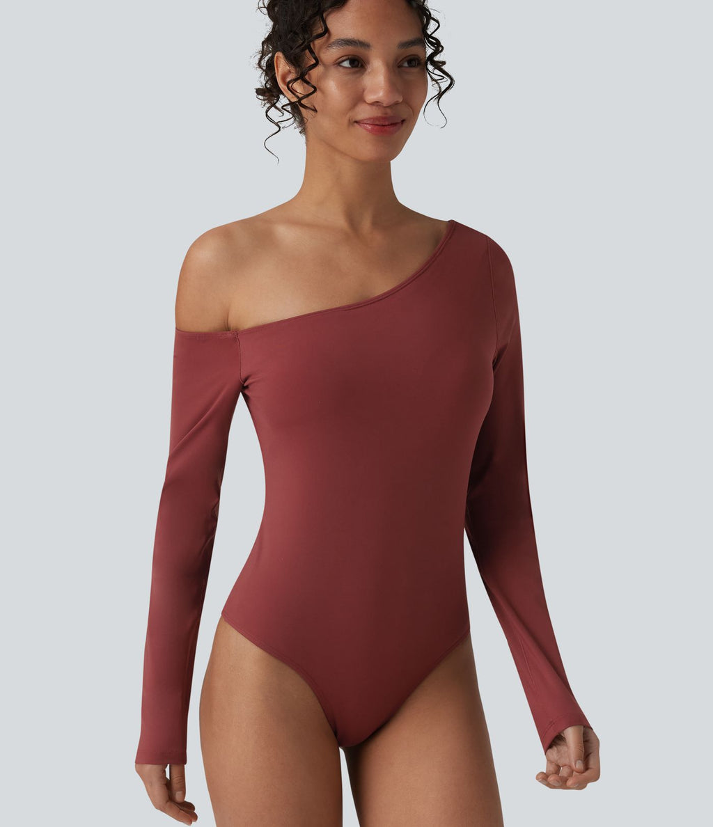 Body SoftlyZero™ Airy décontracté asymétrique à épaule dénudée manches longues effet frais InstantCool avec brassière intégrée