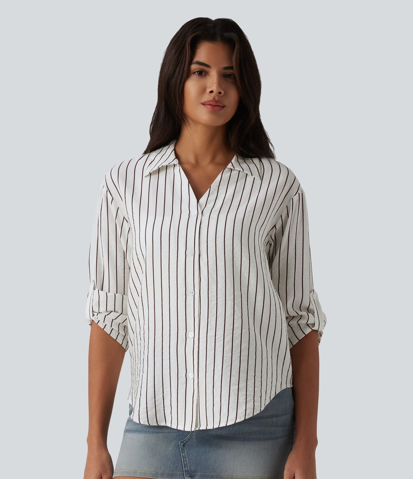 Chemise casual à rayures aspect lin col V manches longues retroussables et ourlet arrondi