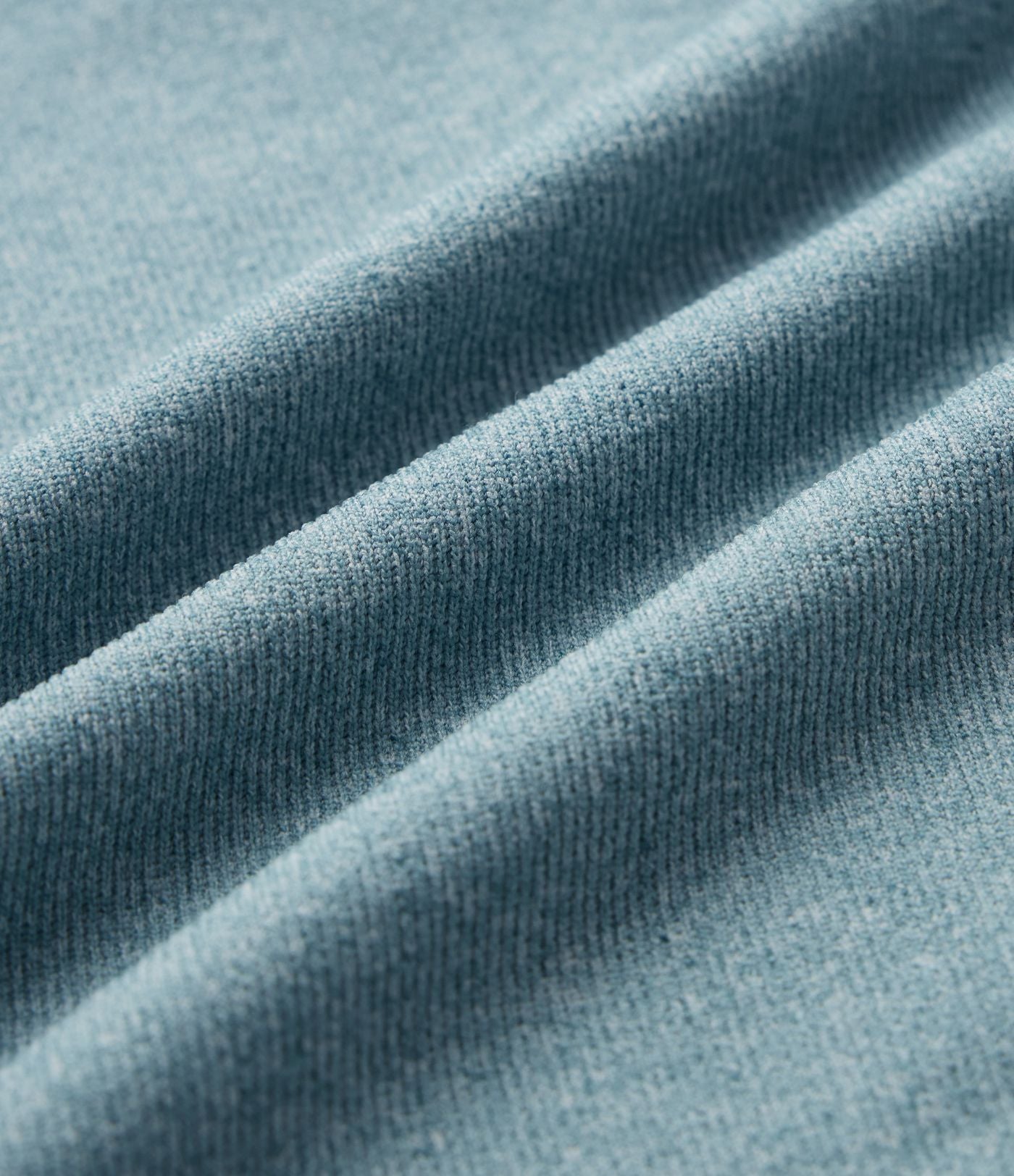 Robe mini moulante OneForm Seamless Flow à capuche avec cordon de serrage, manches courtes et poche
