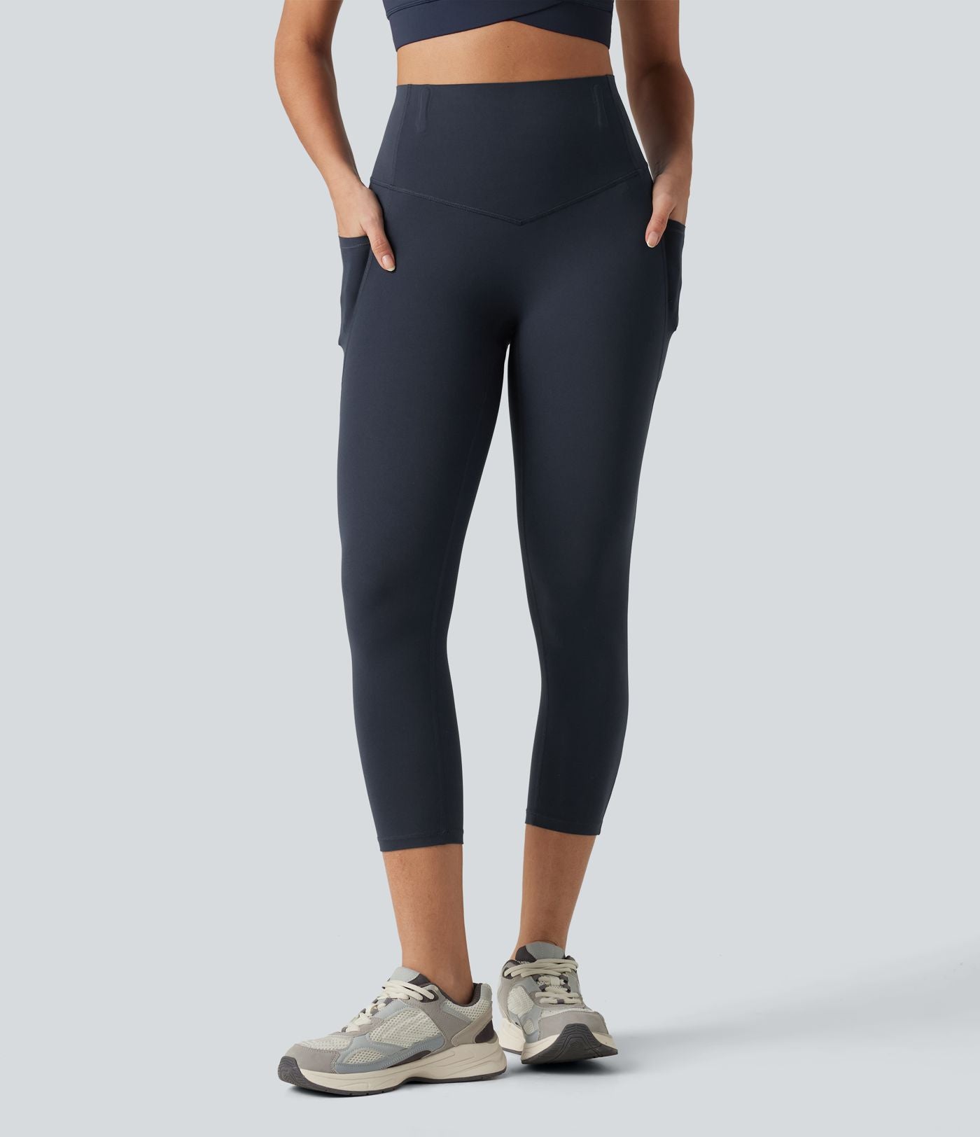 Legging capri de yoga Halara UltraSculpt™ taille haute anti-roulottage ventre plat gainant avec poches