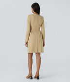 Robe de travail mini ajustée col rond à épaulettes à manches longues et ourlet