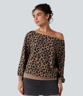Sweat-shirt gaufré imprimé léopard une épaule manches longues avec poches