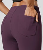 Pantalon tailleur légèrement évasé taille haute avec poches arrière Halara Flex™