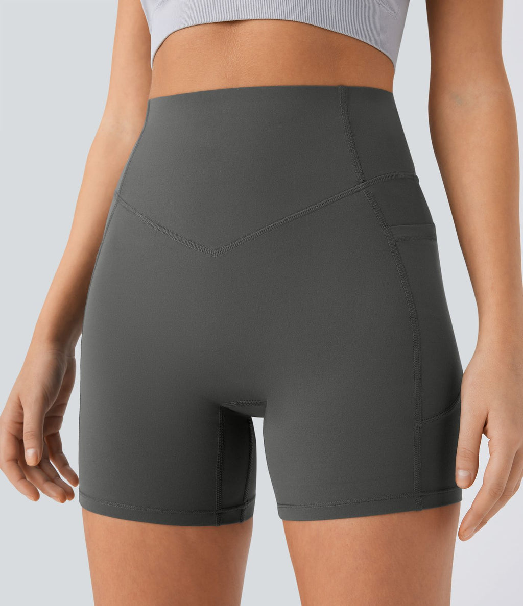 Short cycliste 12,5 cm d'entraînement gainant galbant taille haute avec effet scrunch et poches Halara UltraSculpt™