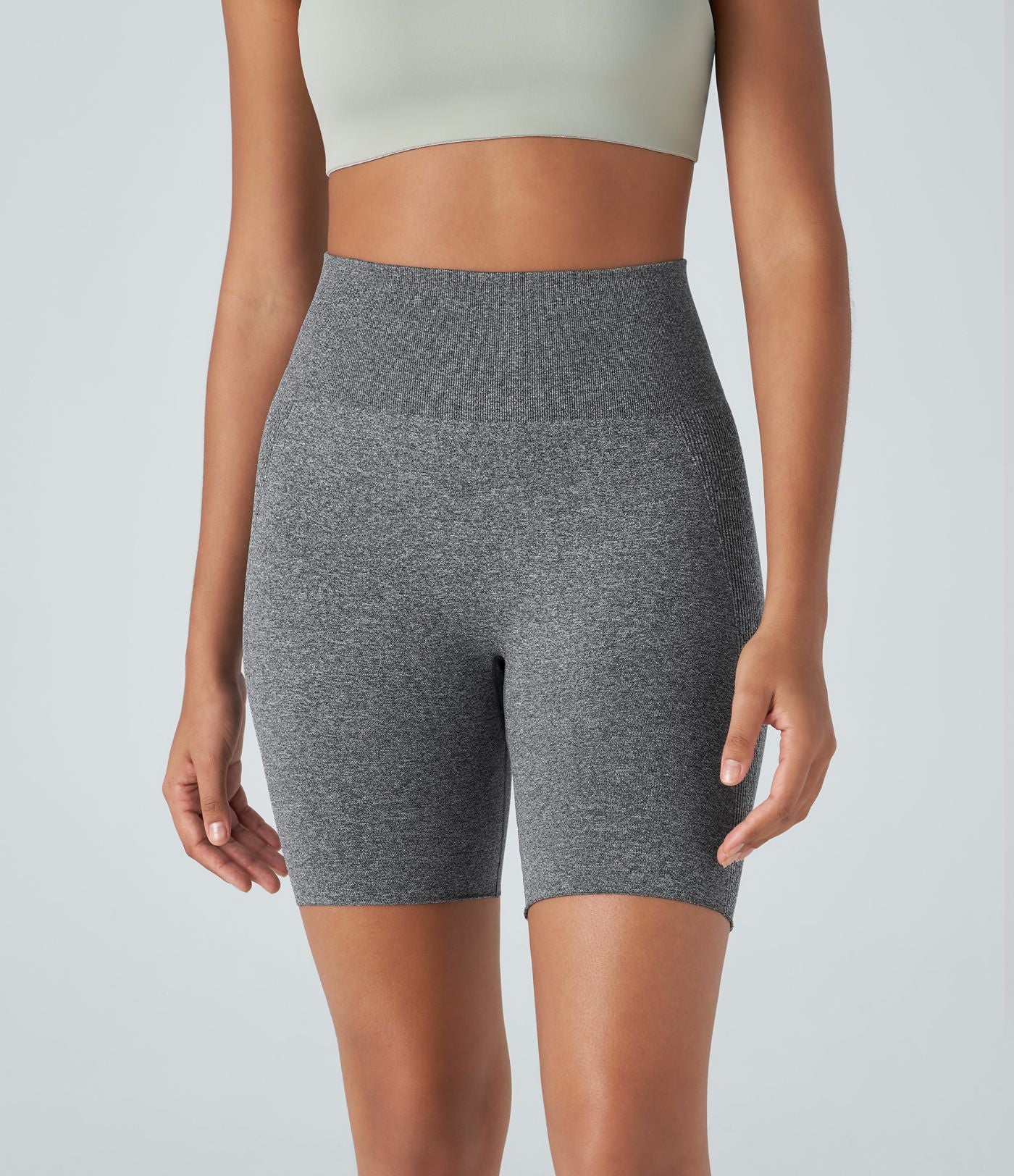 Short cycliste yoga 17,5 cm effet push-up taille haute sans couture OneForm Seamless Flow