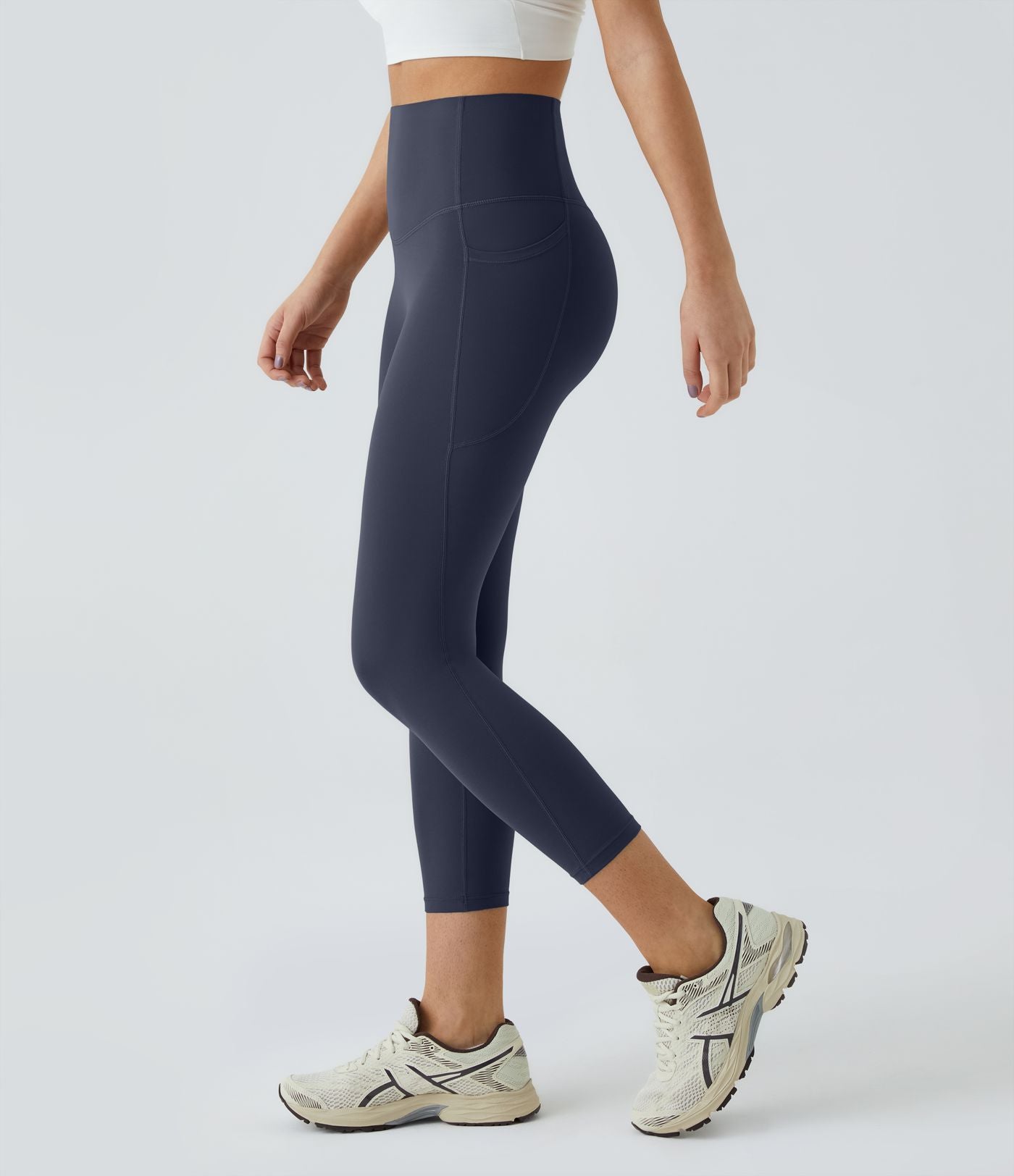 Legging corsaire d'entraînement gainant taille haute avec poches Halara UltraSculpt™