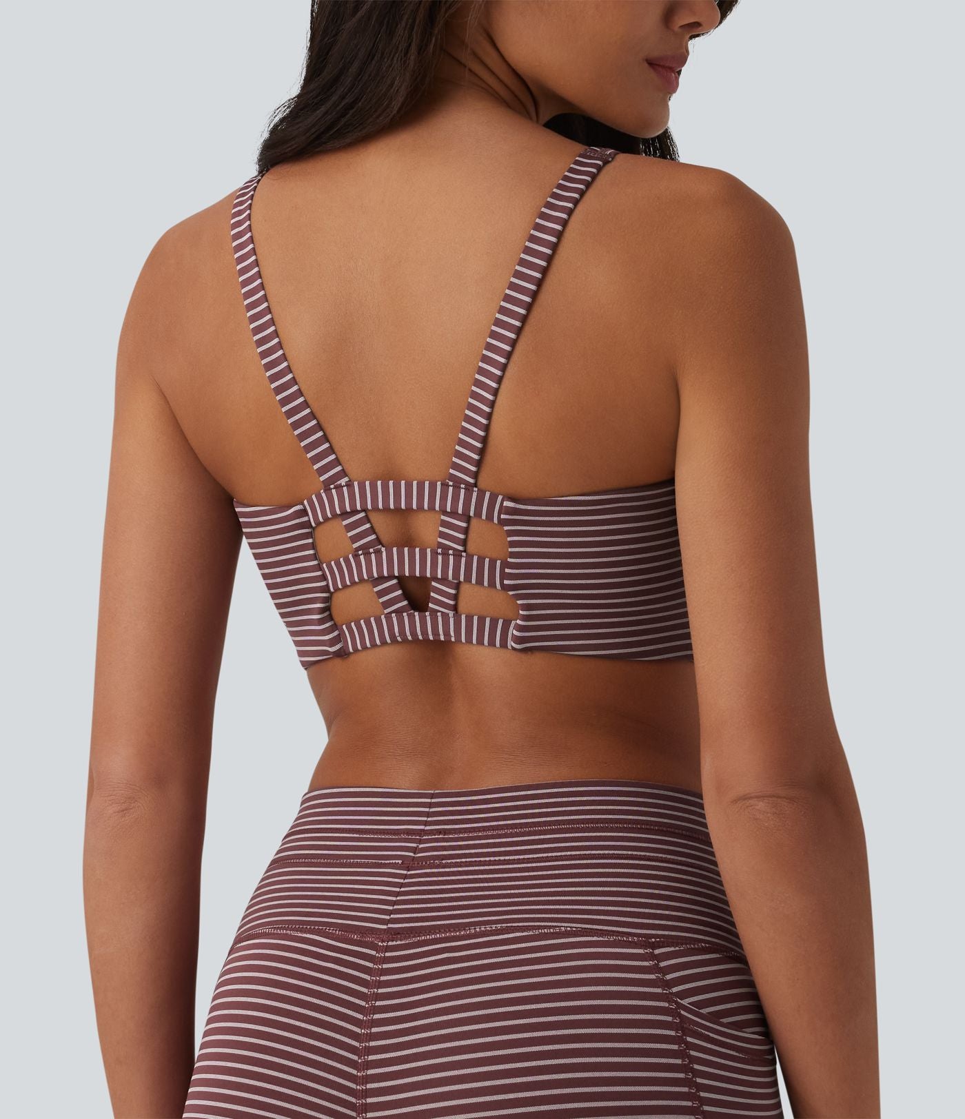 Brassière de sport yoga soutien léger col U découpes à rayures bonnets E-G