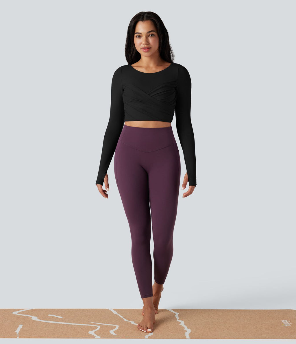 Top de sport yoga court push-up mousse col échancré manches longues avec trous pouces croisé