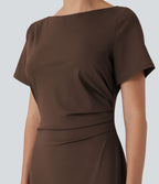 Robe tailleur mi-longue moulante manches courtes froncée
