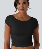 T-shirt court col bateau manches courtes avec fronces et brassière intégrée