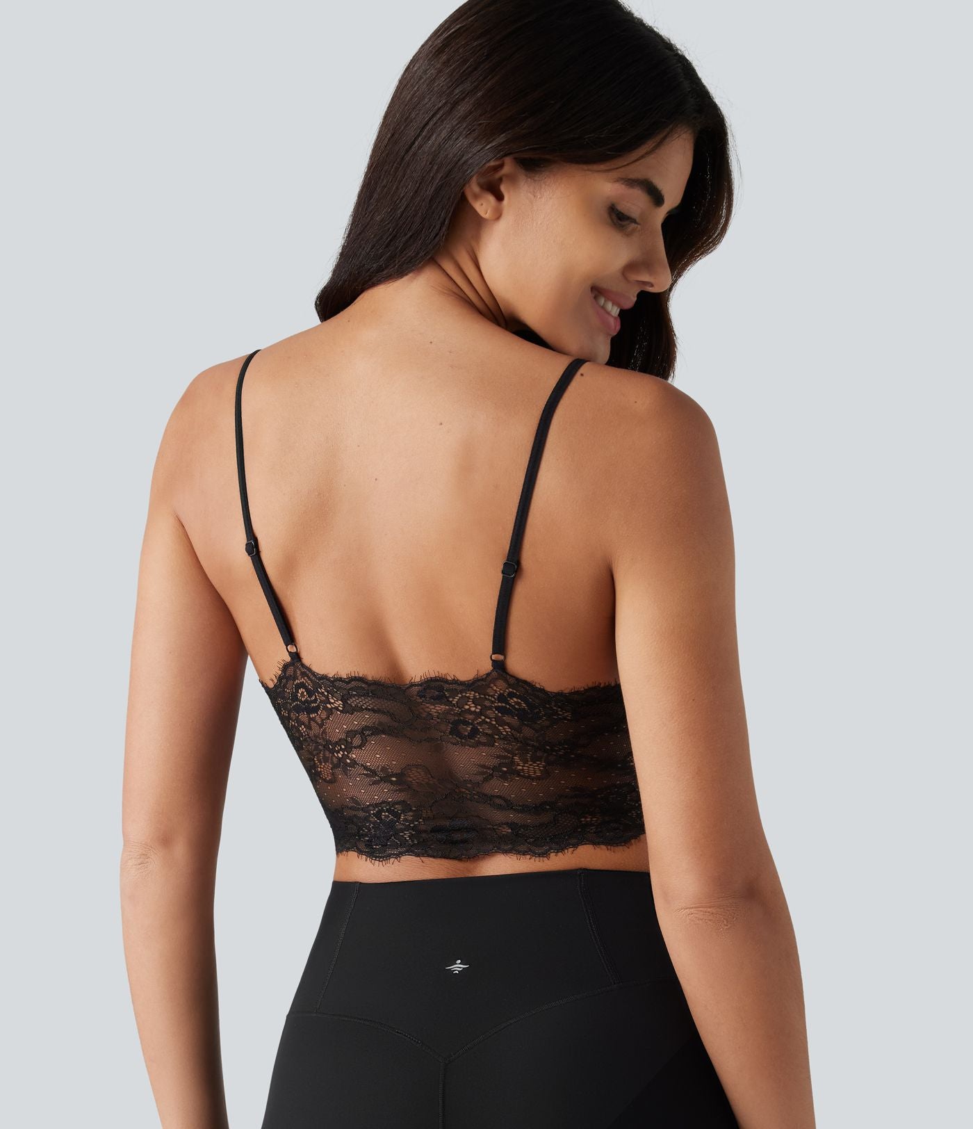 Brassière de sport décontractée OneForm Seamless Flow à maintien léger et dentelle contrastée