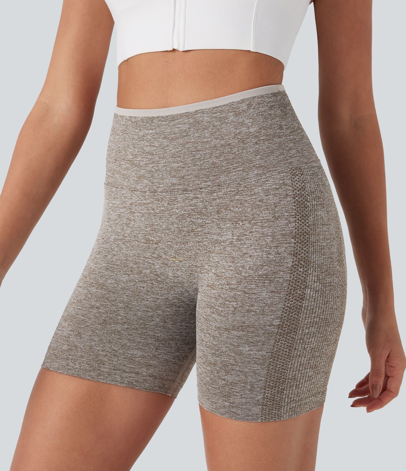 Short cycliste yoga 12,5 cm effet push-up taille haute froncé sans couture OneForm Seamless Flow