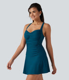 Robe de bain 2-en-1 push-up gainante à encolure Queen Anne avec bretelles ajustables, design torsadé, fronces, brassière intégrée et poches