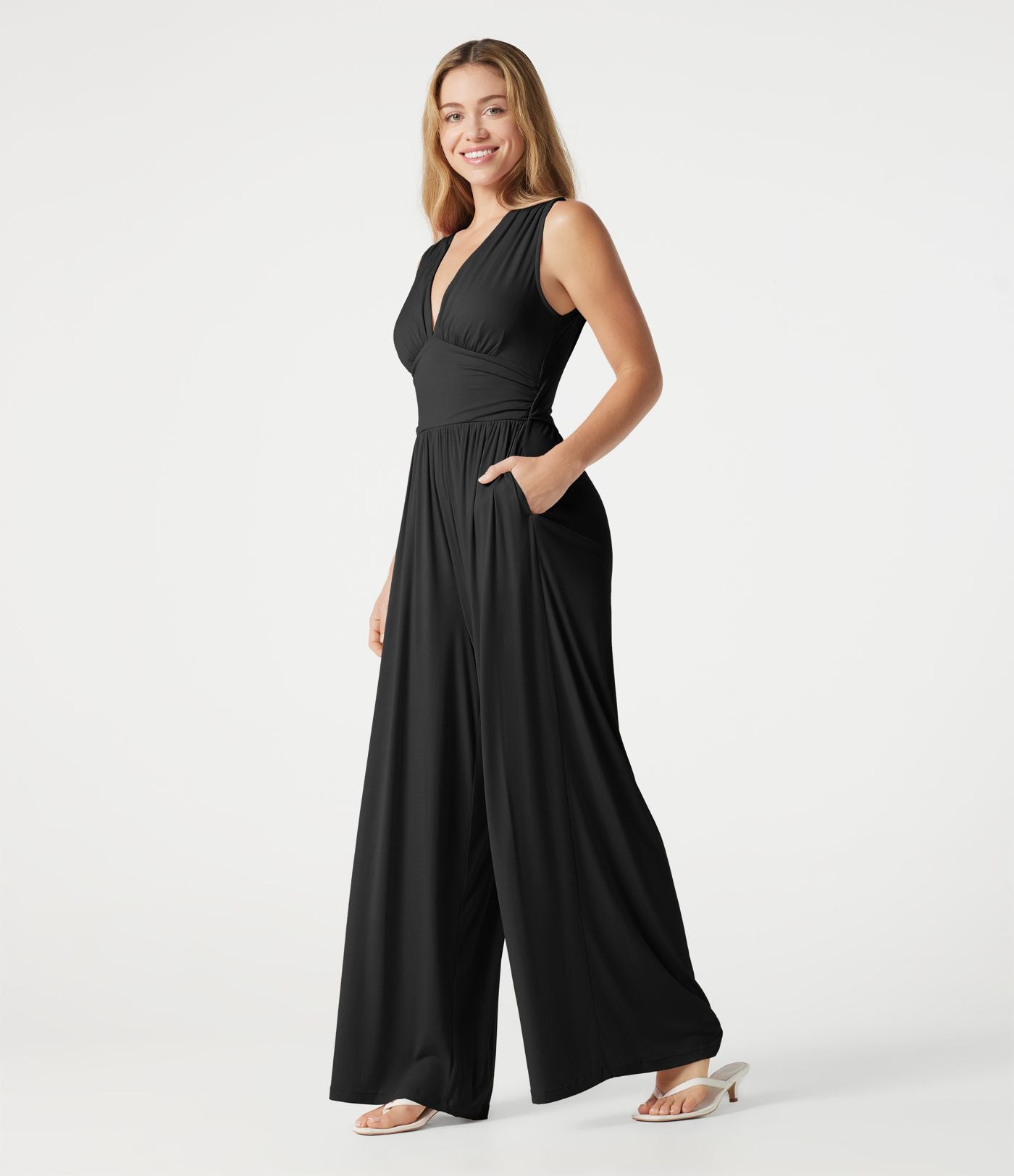 Combinaison côtelée décontractée sans manches à col en V froncée avec brassière intégrée et poches - Édition Easy Peasy