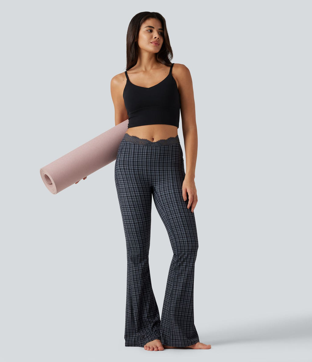 Legging yoga flare Halara UltraSculpt™ taille haute en V à motif tartan avec dentelle contrastée et poches