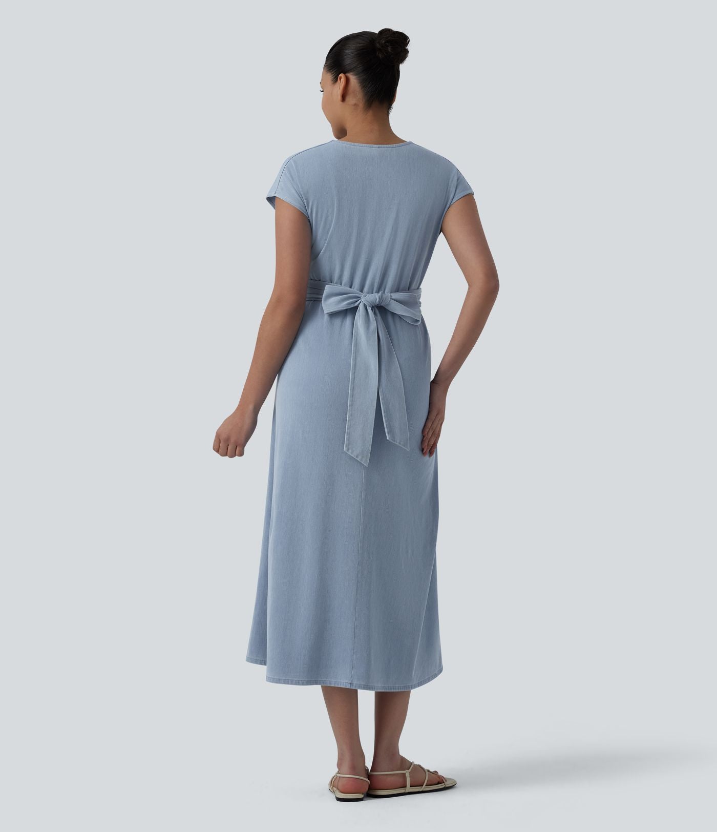 Robe mi-longue casual denim Halara Flex™ col V manches courtes avec nœud au dos et poches