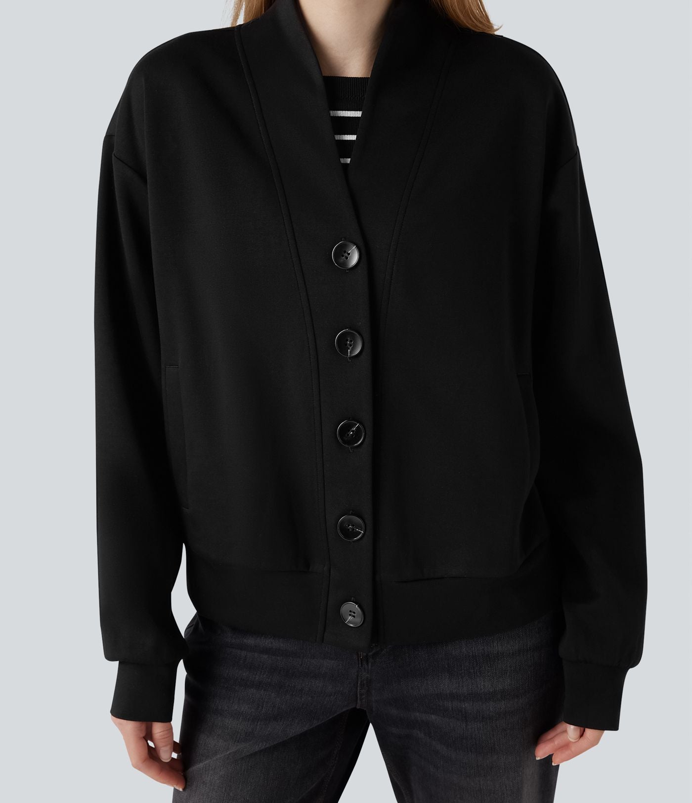 Sweat-shirt col V à manches longues avec boutonnage et poches