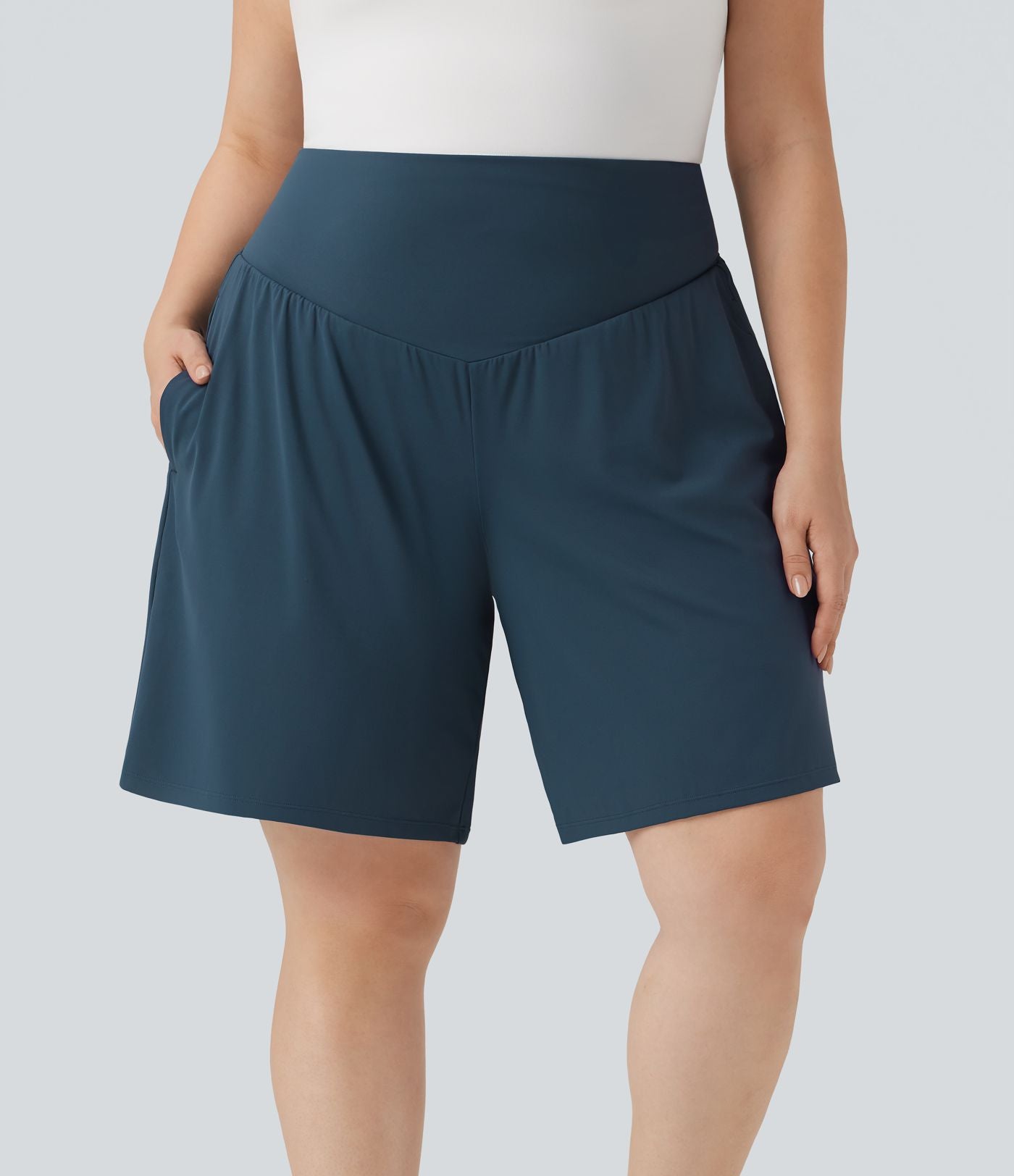 Bermuda de yoga grande taille SoftlyZero™ Airy taille haute effet frais InstantCool avec poches
