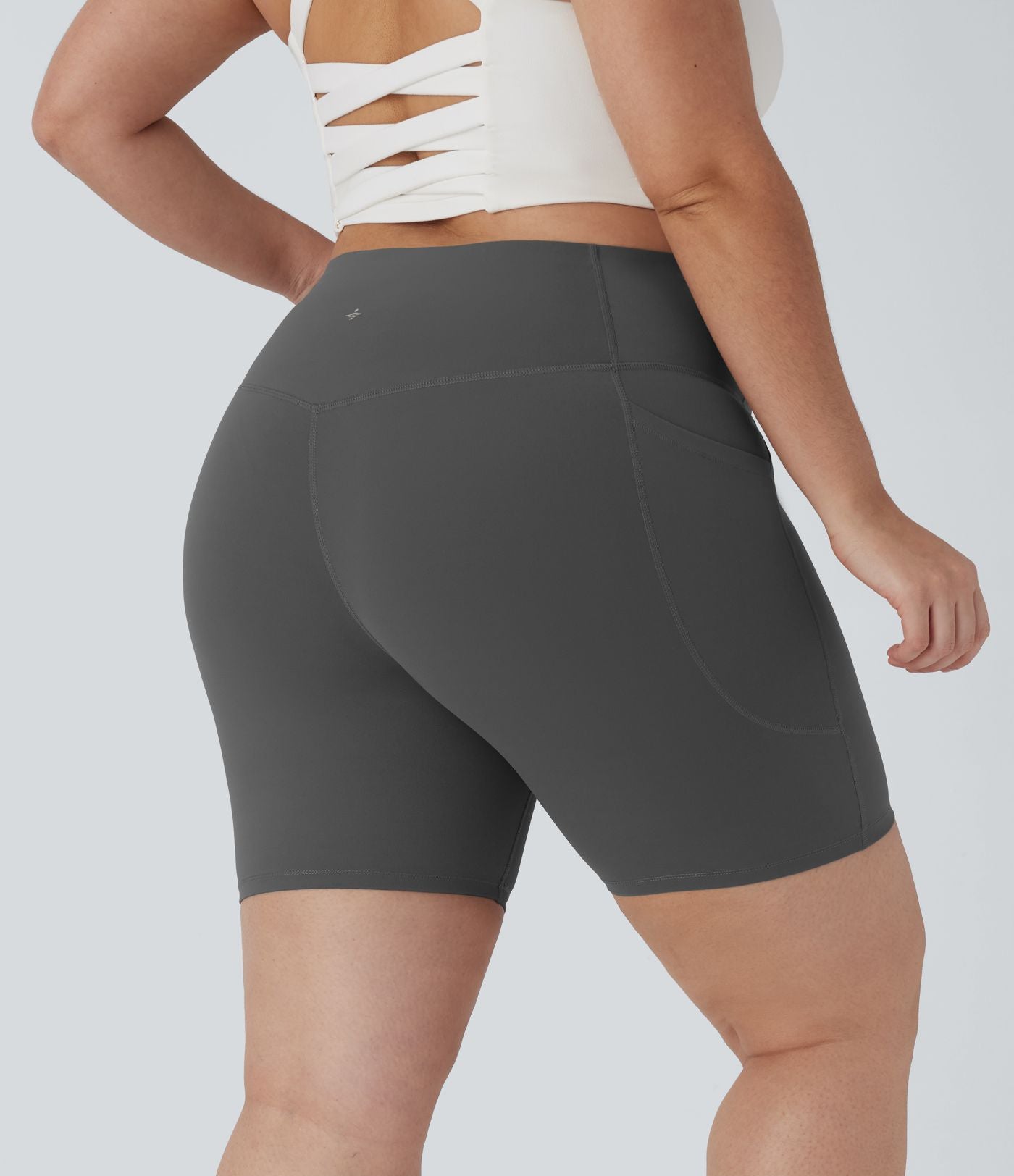 Short cycliste 17,5 cm d'entraînement gainant taille haute grande taille avec poches Halara UltraSculpt™