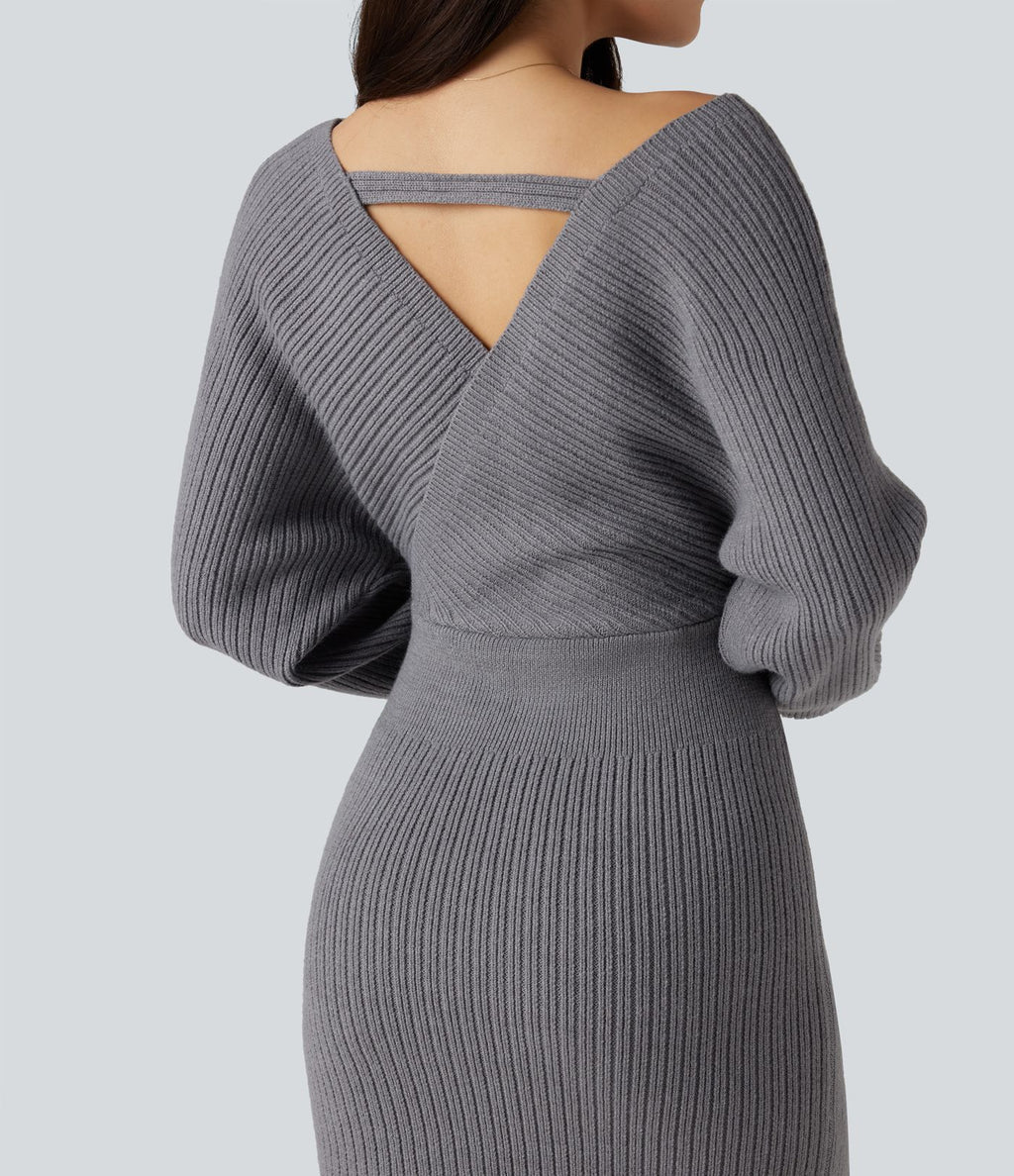 Robe pull mi-longue moulante fendue col V manches chauve-souris longues