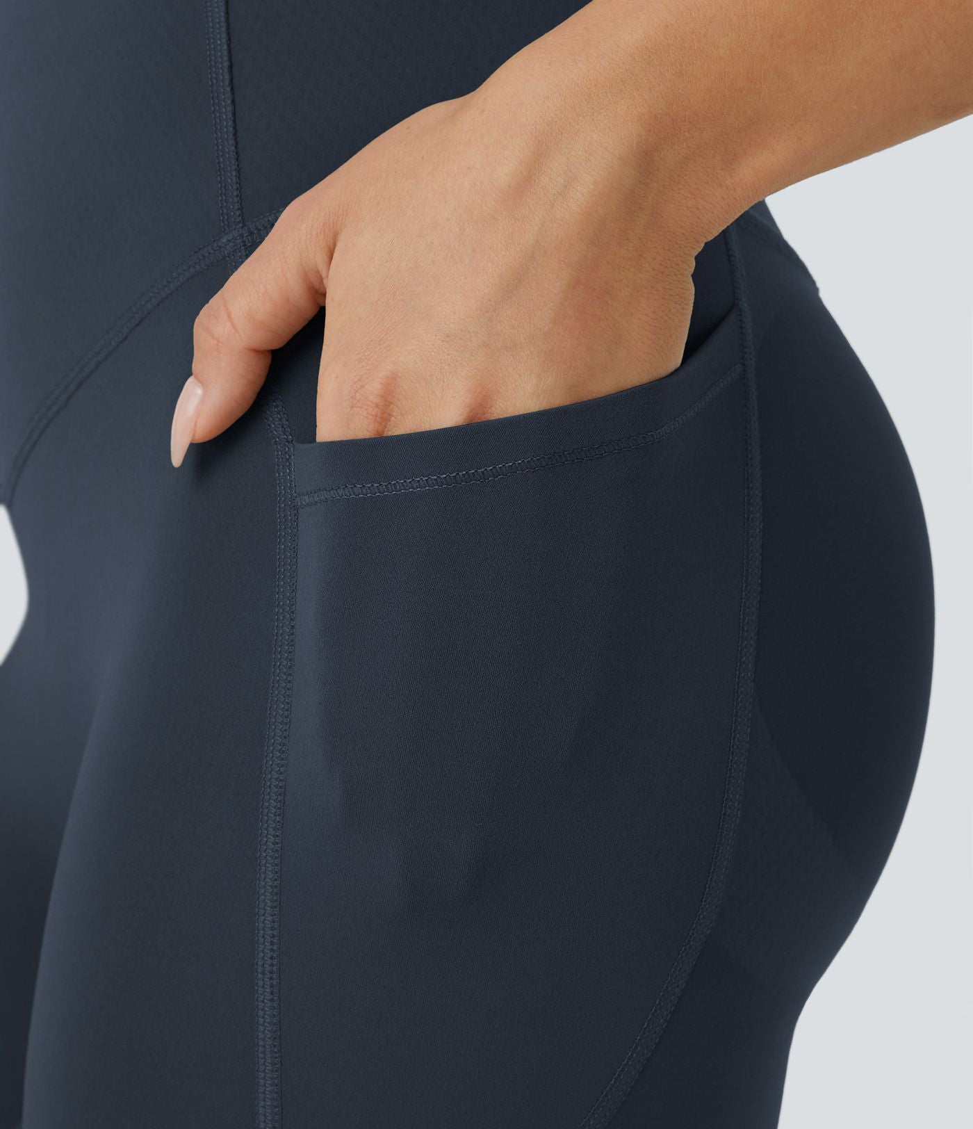 Legging d'entraînement gainant galbant taille haute avec poches Halara UltraSculpt™