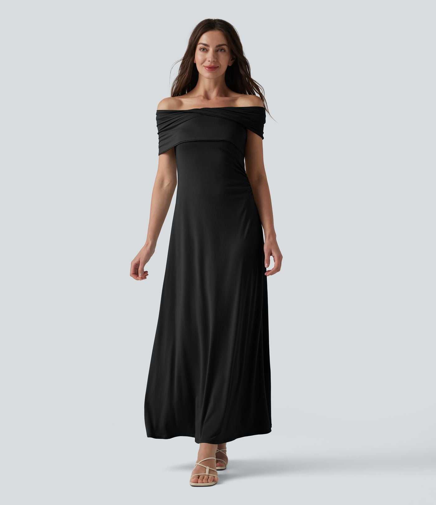 Robe casual maxi froncée à épaules dénudées avec lien noué dans le dos