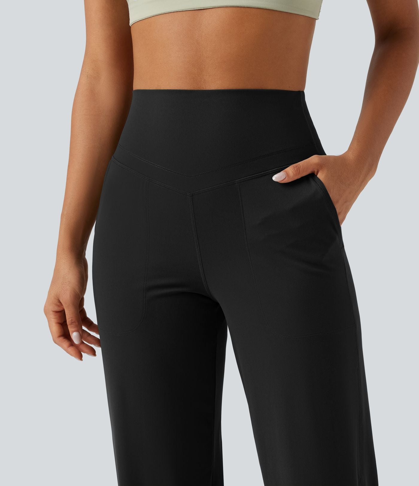 Jogging de yoga Halara UltraSculpt™ taille haute gainant coupe fuselée avec poches
