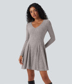 Robe décontractée mini évasée maille côtelée col V manches longues