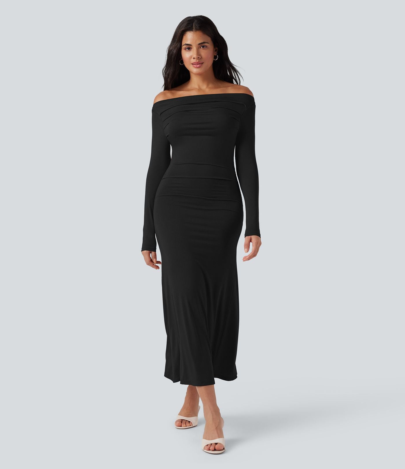 Robe longue épaules dénudées manches longues