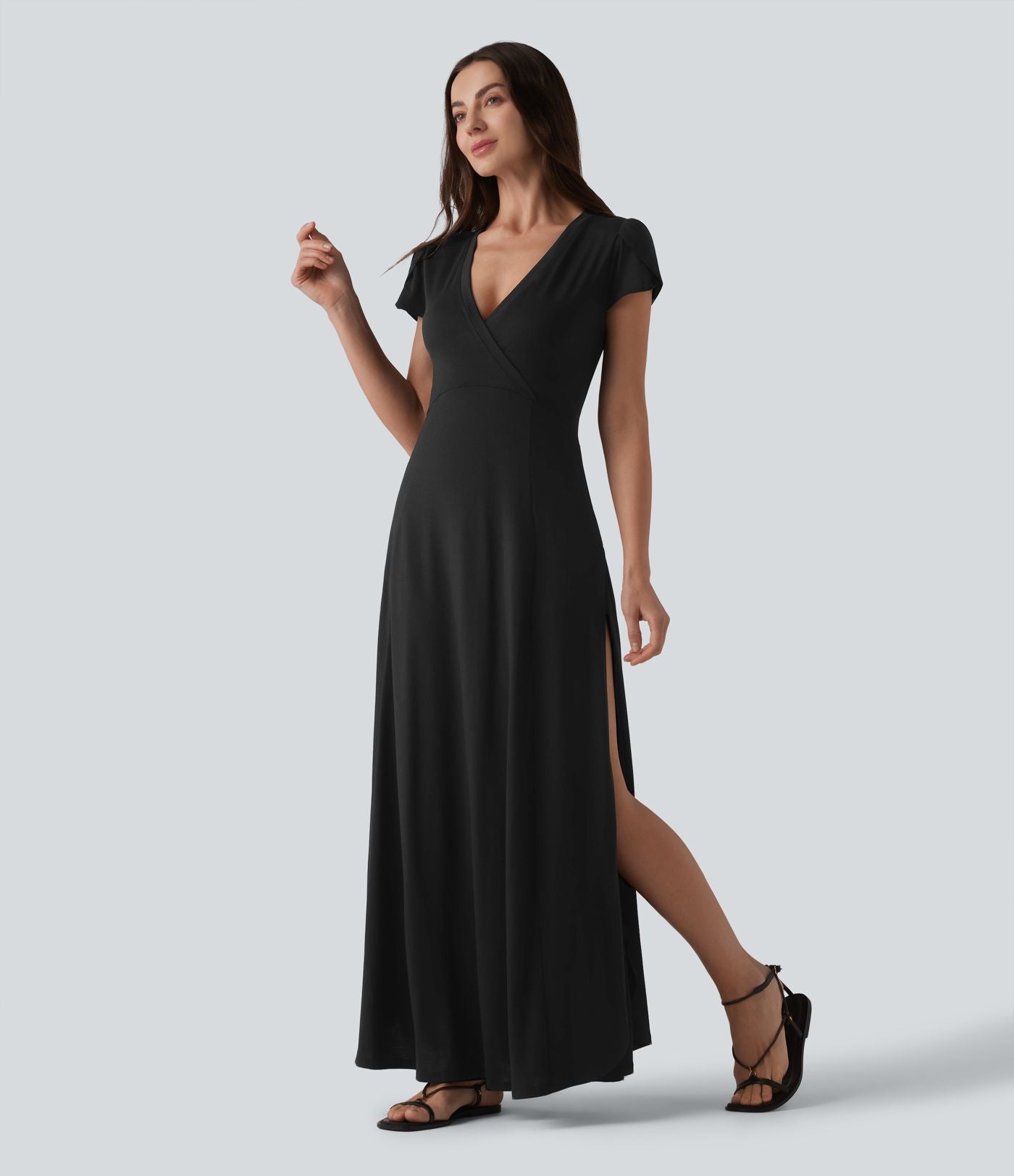 Robe longue fluide col V manches courtes