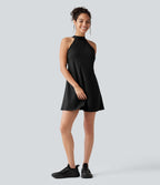 Robe-short mini SoftlyZero™ Airy effet frais InstantCool pour le yoga longueur allongée avec dos noué, coussinets amovibles, poche et protection solaire UPF50+