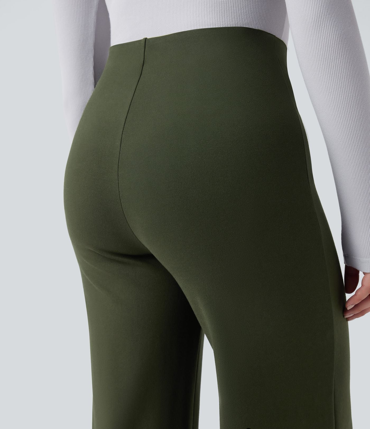 Pantalon tailleur évasé ample taille haute en ponte roma résistant