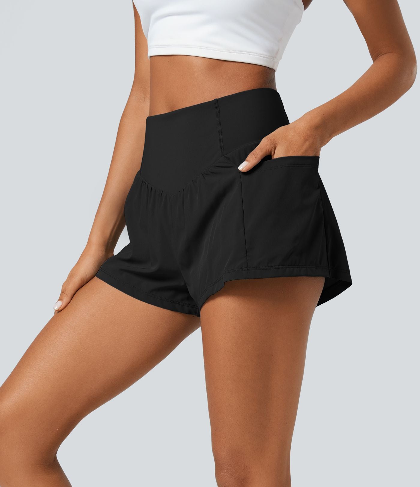 Short 2-en-1 de yoga gainant taille haute avec poches
