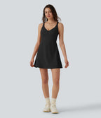 Robe sport danse mini 2-en-1 col V dos nu SoftlyZero™ Plush avec poches - Édition Easy Peasy