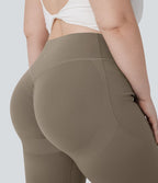 Pantalon de yoga à coupe bootcut gainant galbant taille haute grande taille avec effet scrunch et poches Halara UltraSculpt™