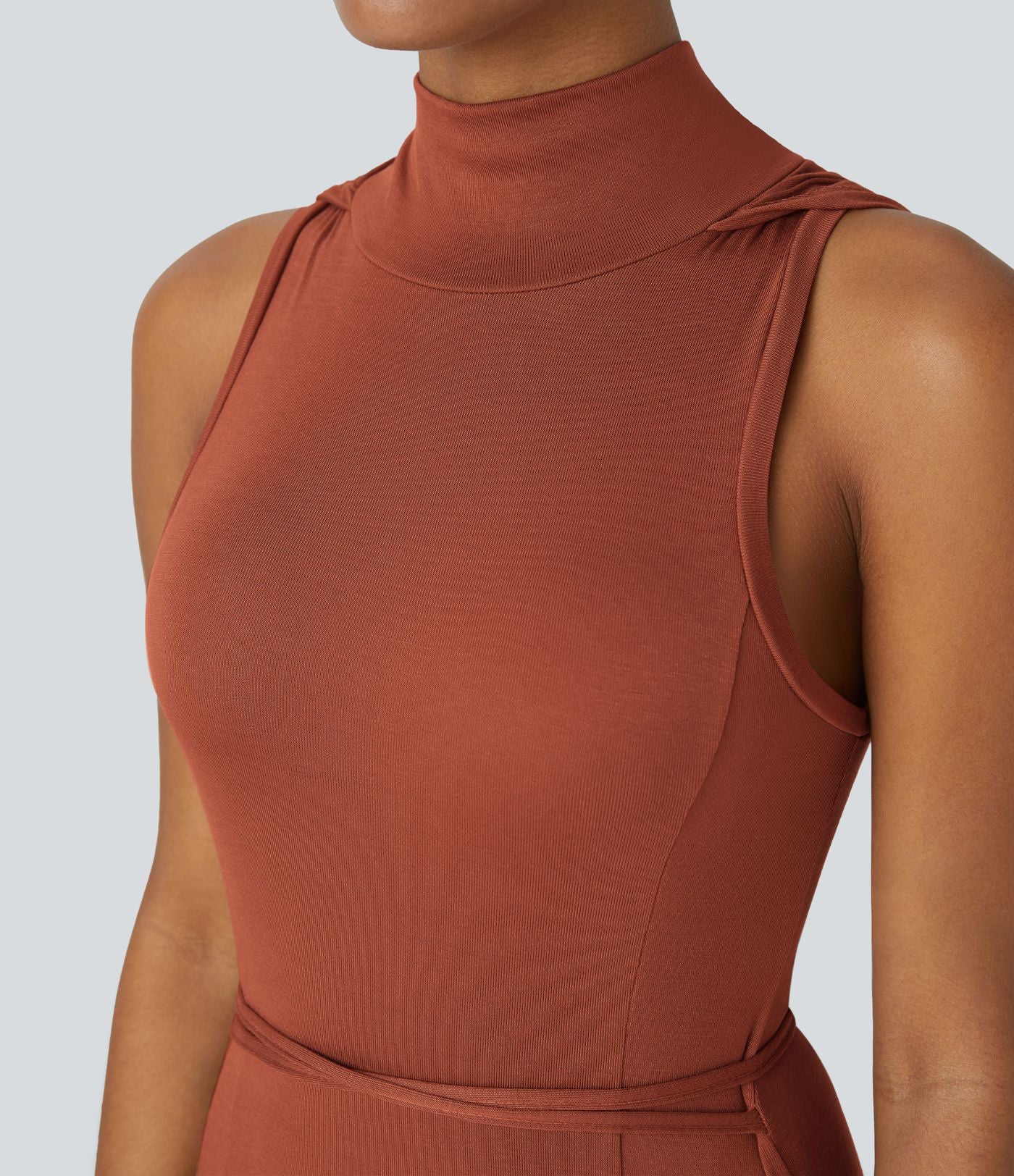 Robe Casual Midi 2 Pièces Capuche Col Montant Sans Manches Fendue avec Découpe Dos Nœud Côtelée