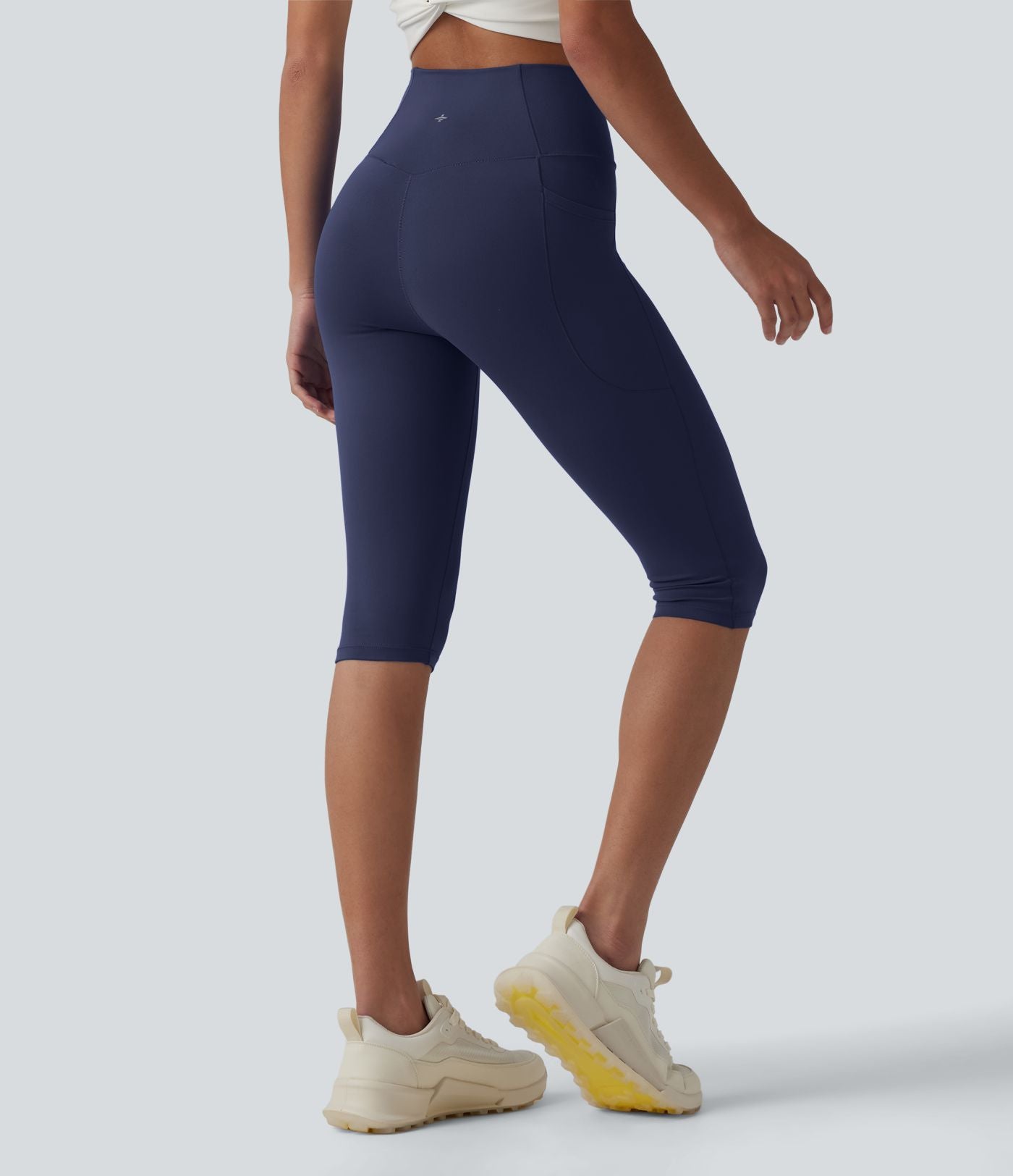 Legging de yoga corsaire SoftlyZero™ taille haute croisé avec poches - UPF50+