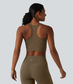 Débardeur de yoga SoftlyZero™ court col V dos nageur ourlet croisé avec brassière intégrée effet frais InstantCool, protection solaire UPF50+