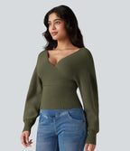 Pull col V manches chauve-souris longues à découpes